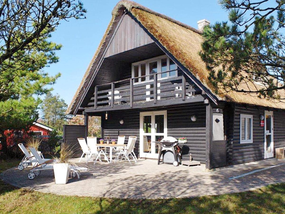 6 Person Holiday Home In R M Vesterhede Bagian luar foto