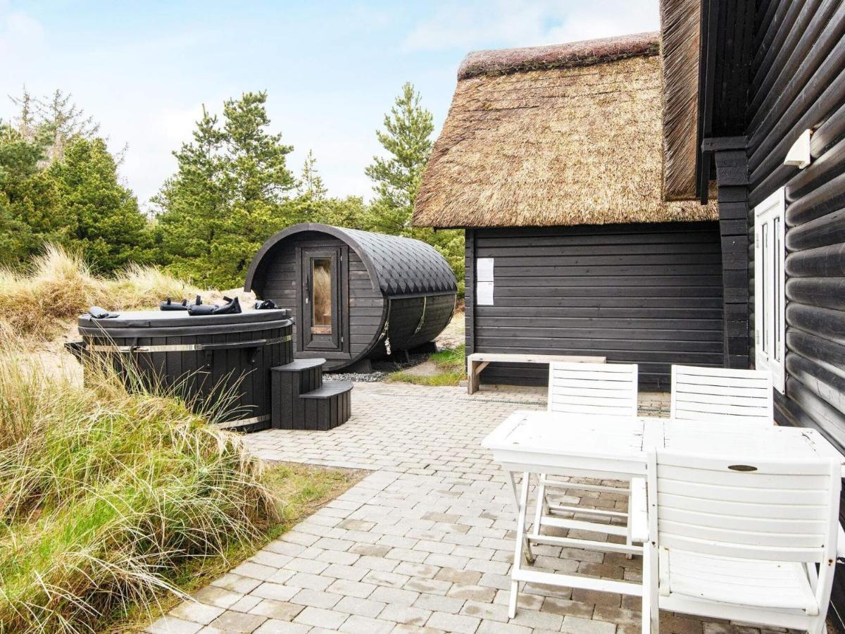 6 Person Holiday Home In R M Vesterhede Bagian luar foto